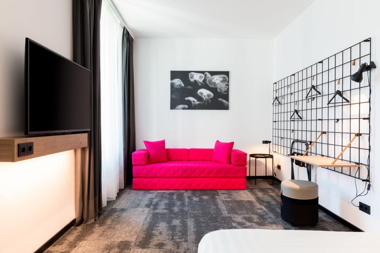 Moxy Wuerzburg Hotel Exterior photo